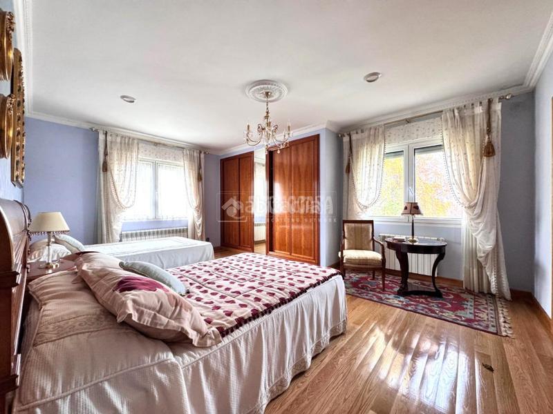Foto 670d8955-c831-4394-aea9-9e8ff1ca9a88. Casa  en venta en Centro Valladolid