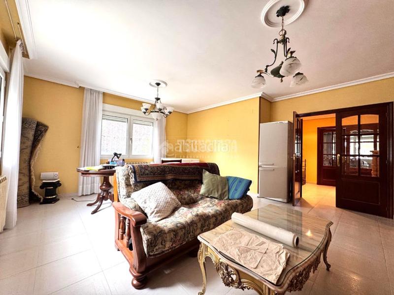 Foto 8cf6e602-27bd-4072-81aa-8eab44c2a125. Casa  en venta en Centro Valladolid