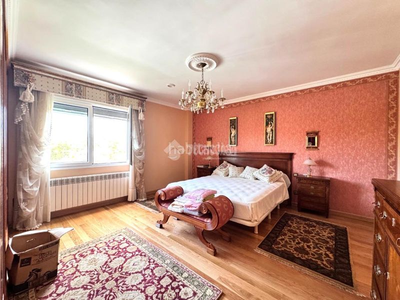 Foto dd0f5fb7-39c8-41c8-9bbc-e7baff900c3a. Casa a Centro Valladolid