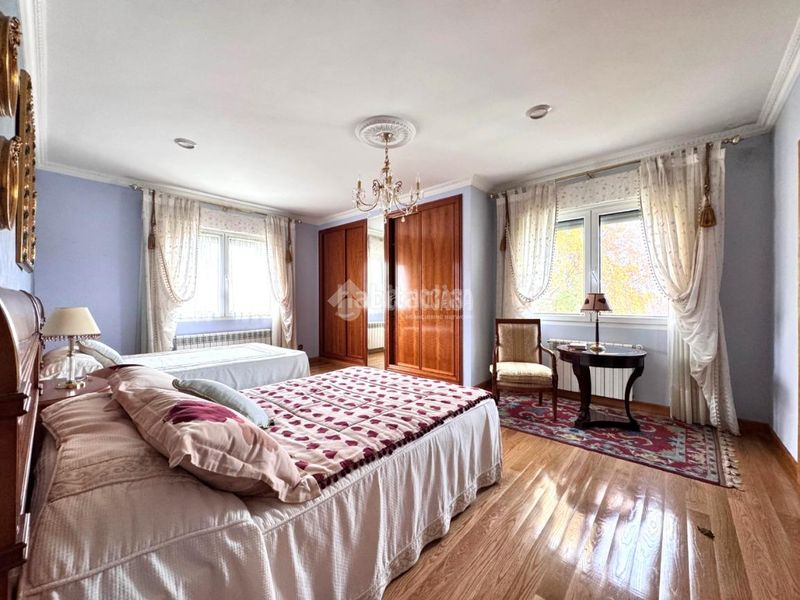 Foto ed32710d-d4ab-439f-a3a3-518b8725351e. Casa a Centro Valladolid