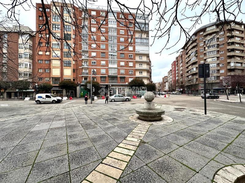 Foto 4baf4b8c-ff2b-4faa-b196-c04ef1160326. Local comercial  en venta en Hospital Valladolid