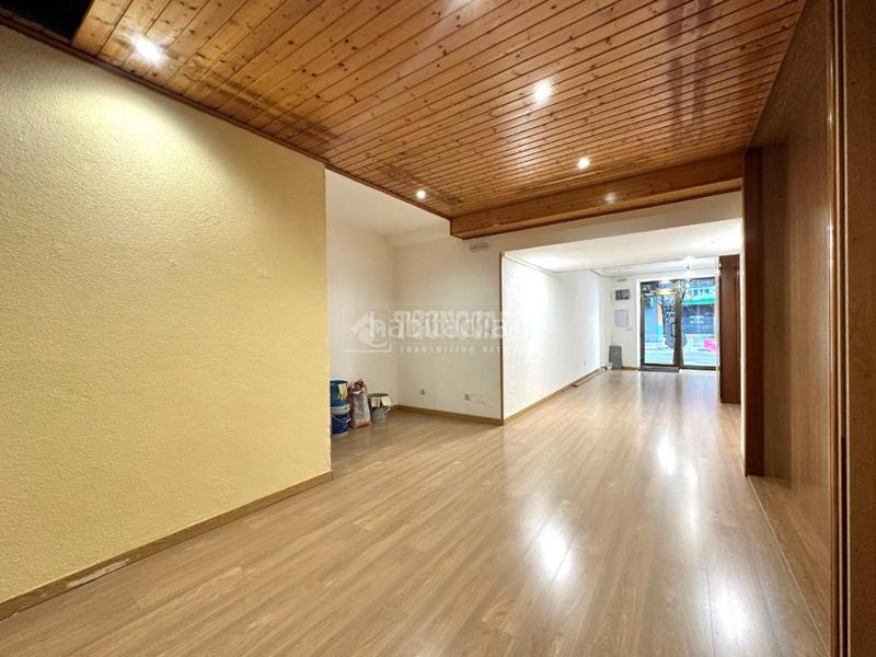 Foto d39d2797-c97f-41b2-9bfa-041962f9cf6e. Local comercial  en venta en Hospital Valladolid