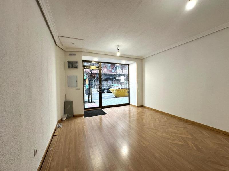 Foto e17134d6-6043-4a39-b35d-3ef2d7cdb9c3. Local comercial  en venta en Hospital Valladolid