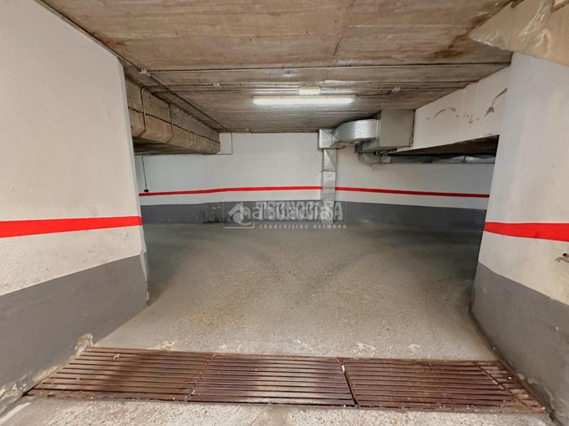 Foto bf71b39a-7f8e-4e3e-ab38-25be03b0f7bd. Posto auto in Centro Valladolid