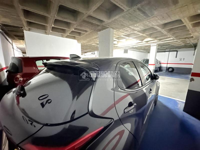 Foto e4a1b6f8-839b-493a-b738-9e5500862fe6. Posto auto in Centro Valladolid