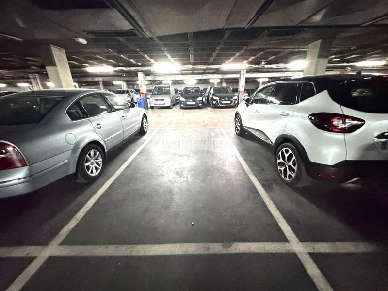Foto 472ddf71-7705-46d7-8aa6-26ac5f97981f. Aparcament cotxe a Hospital Valladolid