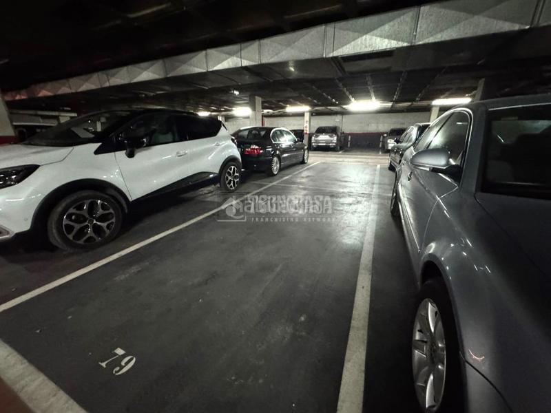 Foto bc856674-987e-409a-88b6-0429add00403. Aparcament cotxe a Hospital Valladolid