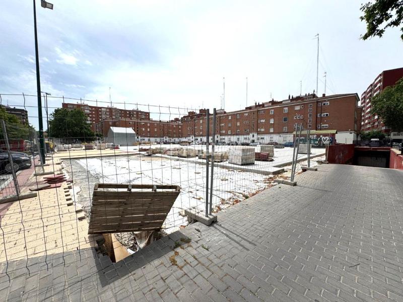 Foto f1e36b87-175e-4cda-a854-a03019e472bd. Aparcament cotxe a Hospital Valladolid