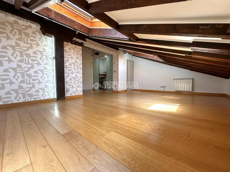 Foto 514c474a-ea12-4f91-affb-16cb0bfee84d. Pis a Centro Valladolid