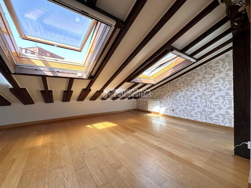 Foto e8e6f6bf-540d-409f-ae5f-dbc4c63a0436. Pis a Centro Valladolid