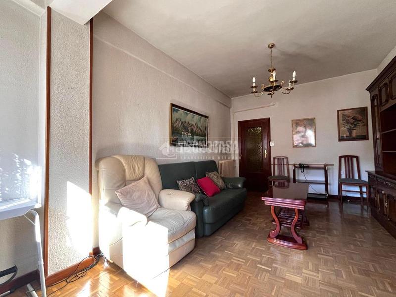 Foto b87b8ce1-b2bd-431b-b5ea-976298b9ae64. Appartement dans Rondilla Valladolid