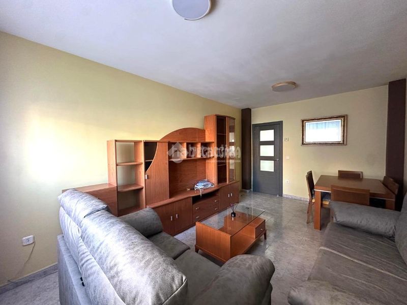 Foto 5b8f6df5-d4db-4292-8ad0-f128e7fb2991. Piso  en venta en Santovenia de Pisuerga