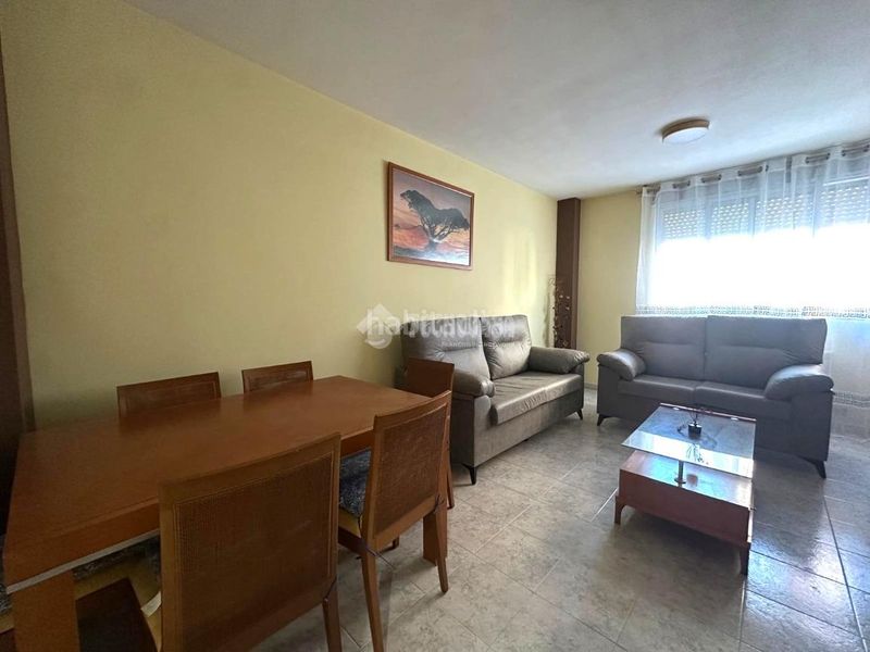 Foto a076c5f7-244d-42bb-aad8-cfb0ecb196b8. Piso  en venta en Santovenia de Pisuerga
