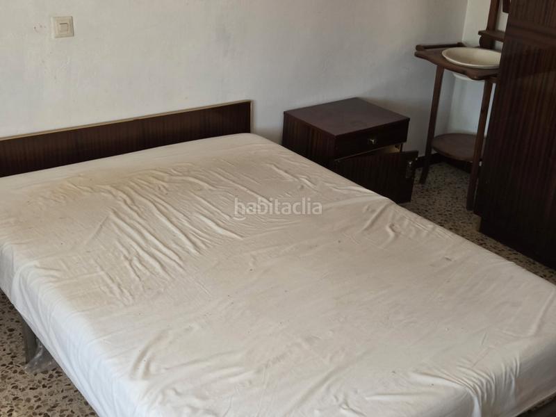 Foto 2fb73fe8-6de1-4218-9c63-0f0a4f5f7db3. Chalet avec cheminée parking piscine dans Los Pinos Algeciras