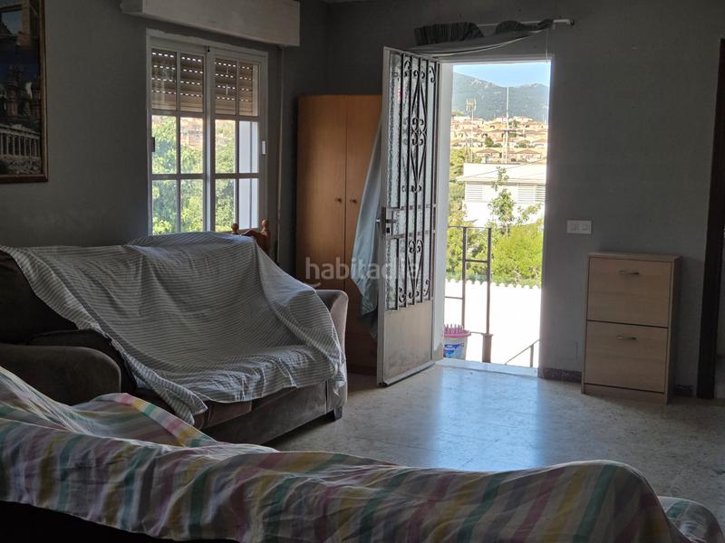 Foto b0c7632d-a067-4c76-b653-e660784e32ee. Chalet avec cheminée parking piscine dans Los Pinos Algeciras