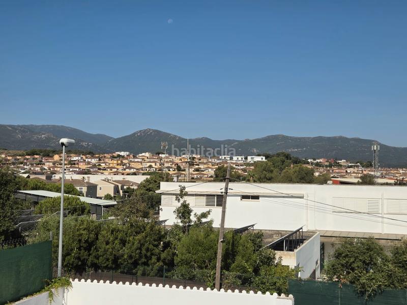 Foto a0248315-fe35-4eb6-9480-b04418ae962c. Xalet amb xemeneia aparcament piscina a Los Pinos Algeciras