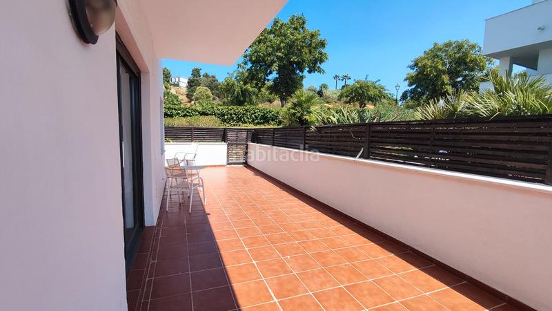 Foto d5bffb16-3f30-4318-bdcc-5b7567947090. Planta baixa amb aparcament piscina a Chullera Manilva