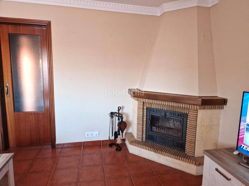 Foto 5298e020-eadd-4668-9a5b-acf52a17558a. Casa pareada pareado en venta en la zona de san bernabe () en Algeciras