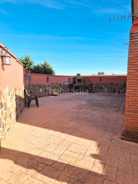 Foto 99dfb215-e8a2-4fcf-8ec1-50c36e812244. Casa pareada pareado en venta en la zona de san bernabe () en Algeciras