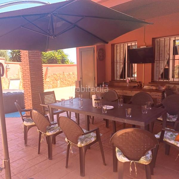 Foto ef234566-9db9-4cf0-be5b-41508d1767b9. Casa pareada pareado en venta en la zona de san bernabe () en Algeciras