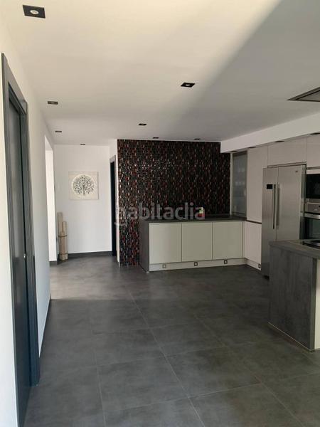 Foto 403bf269-1c0d-44a0-9327-cbe0531d3362. Maison jumelée avec parking dans San José-San Bernardo Línea de la Concepción (La)
