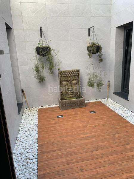 Foto 4fe5eb4e-db45-4ff1-b4ca-37cc4c0be94a. Maison jumelée avec parking dans San José-San Bernardo Línea de la Concepción (La)