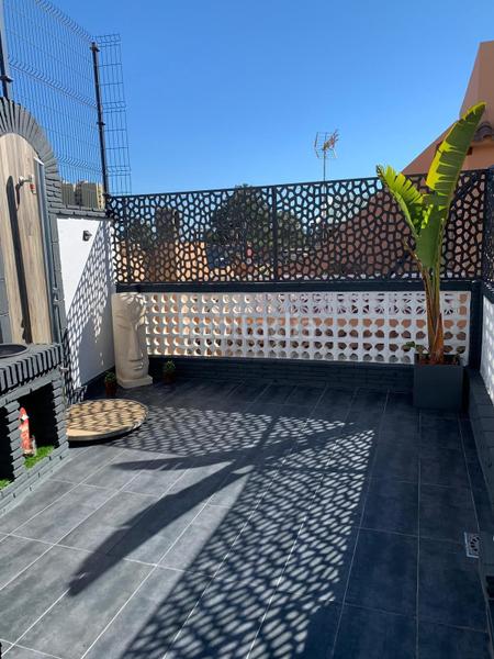 Foto 5750de92-8dd9-4326-b1a2-d35f6a948a62. Maison jumelée avec parking dans San José-San Bernardo Línea de la Concepción (La)