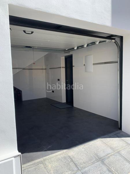 Foto 677b5e67-9351-4892-9031-00d2fd2bfcd0. Maison jumelée avec parking dans San José-San Bernardo Línea de la Concepción (La)