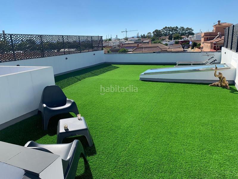 Foto d0cc9991-5c16-4b8f-bace-9adfb337b47f. Maison jumelée avec parking dans San José-San Bernardo Línea de la Concepción (La)