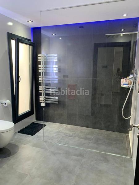 Foto efdb6065-a8ef-445e-bfd4-17b61d0e3451. Maison jumelée avec parking dans San José-San Bernardo Línea de la Concepción (La)