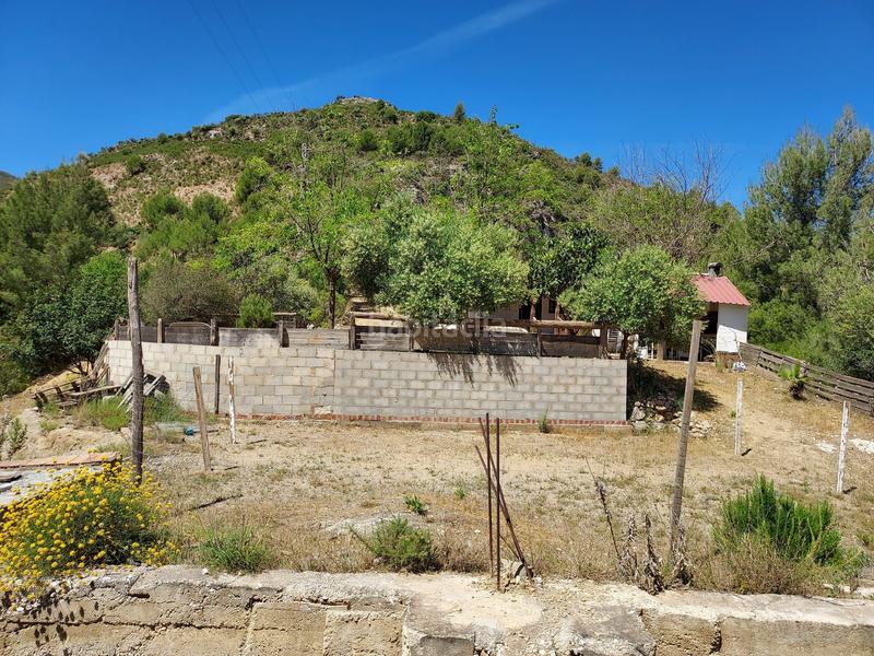 Foto 0e66d2ba-7feb-44b6-9481-17f127114b7a. Terreno residencial en Monda