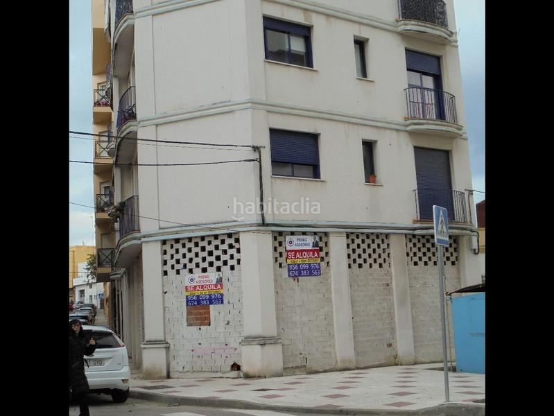 Foto 720a97c5-9a9c-41f5-aaa1-44ec09929f1d. Locale commerciale in calle amadeo vives 3 in La Reconquista - El Rosario Algeciras