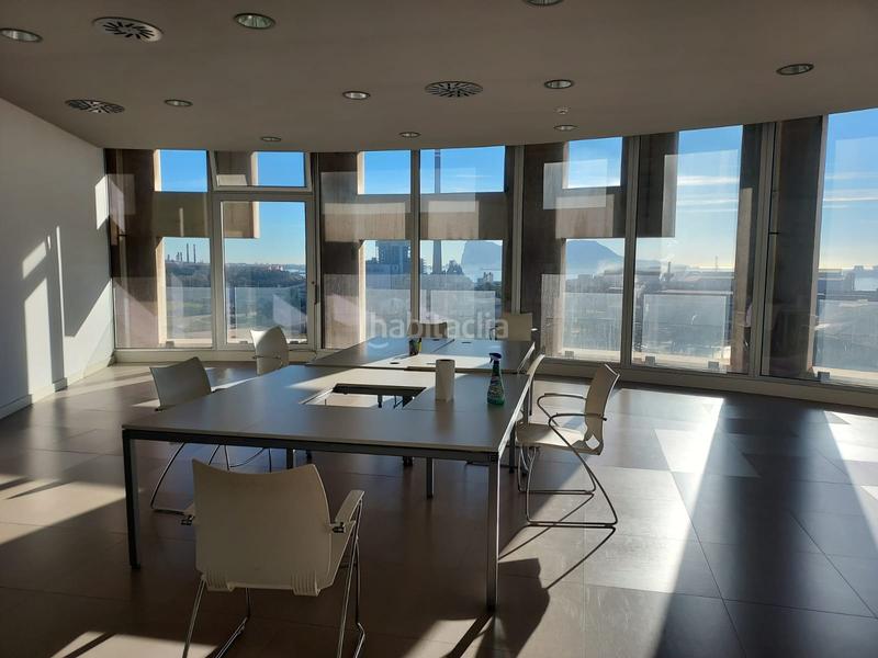 Foto 42094d93-3064-413e-a3d7-4196a1aaf1b4. Miete büro in Barrios (Los)