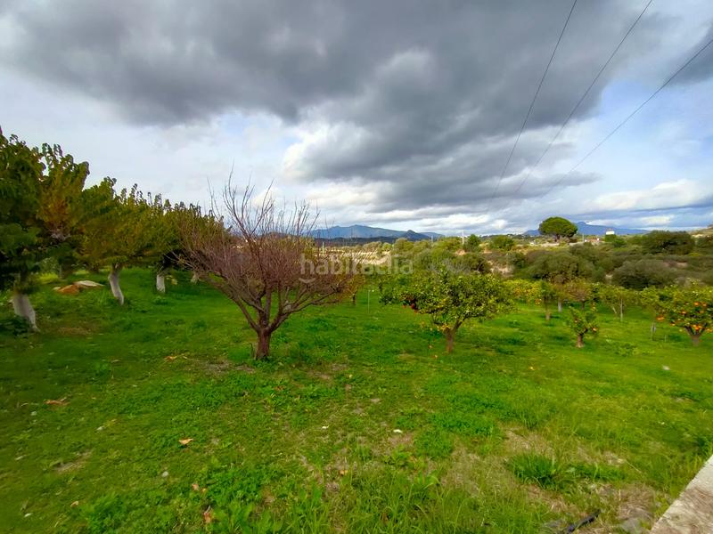 Foto 4f5ed9c6-1582-496e-9634-1446ca701539. Mas avec cheminée parking dans Los Llanos Estepona