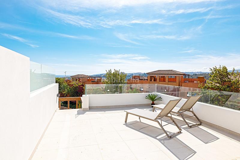 Foto d95ab5cd-5e7e-487f-aad3-9d20f5887bbb. Duplex avec parking piscine dans marina de Casares Casares