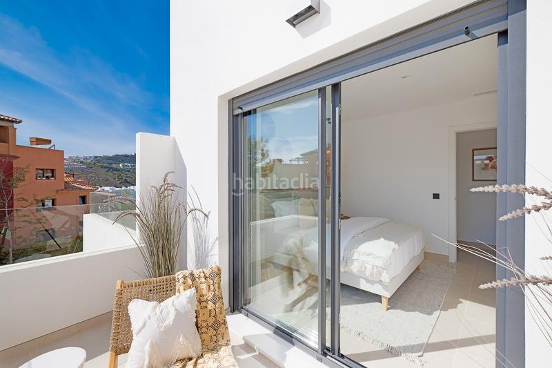 Foto e12b97e7-bf3f-4b2d-8063-f9ebbda433d3. Duplex avec parking piscine dans marina de Casares Casares