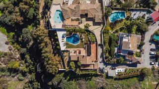 Chalet  N/a. Expectacular villa  en bahia dorada estepona