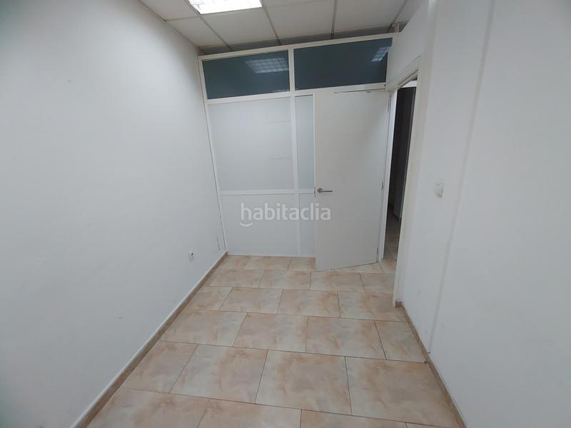 Foto f6874b8b-6403-43b8-b0ee-c39641a06986. Geschäftsraum in Bajadilla - Fuente Nueva Algeciras