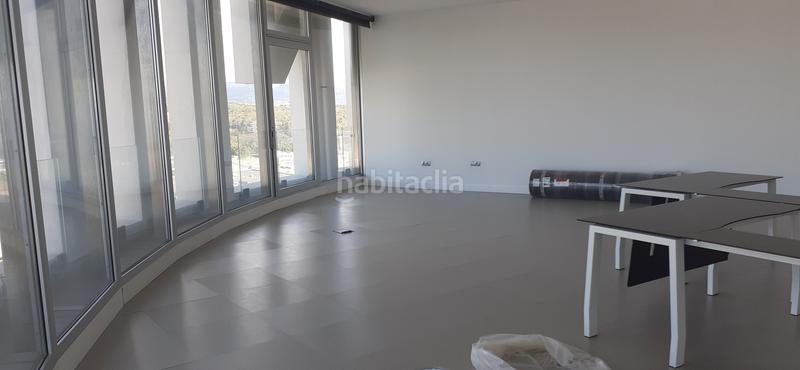 Foto ace53a59-0b83-4553-bf28-1b93313109e1. Miete büro mit parking in Barrios (Los)