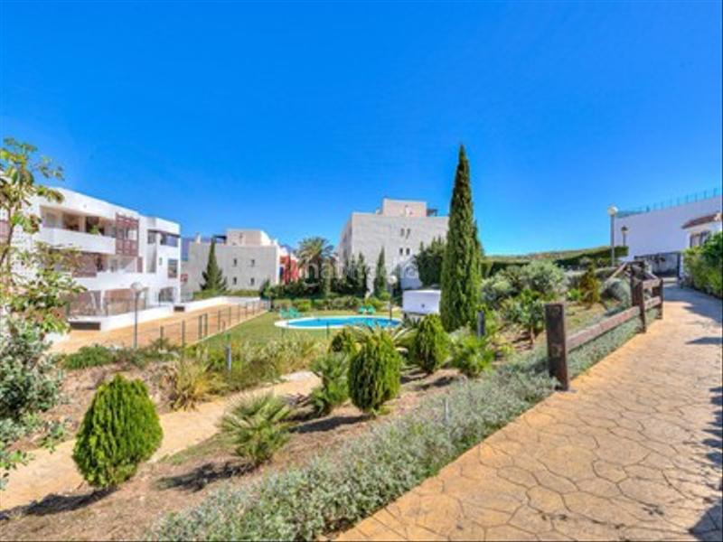 Foto b4a88d32-f861-44b7-9243-6424f53b0b1f. Apartamento hermoso piso con gran terraza en Manilva pueblo Manilva