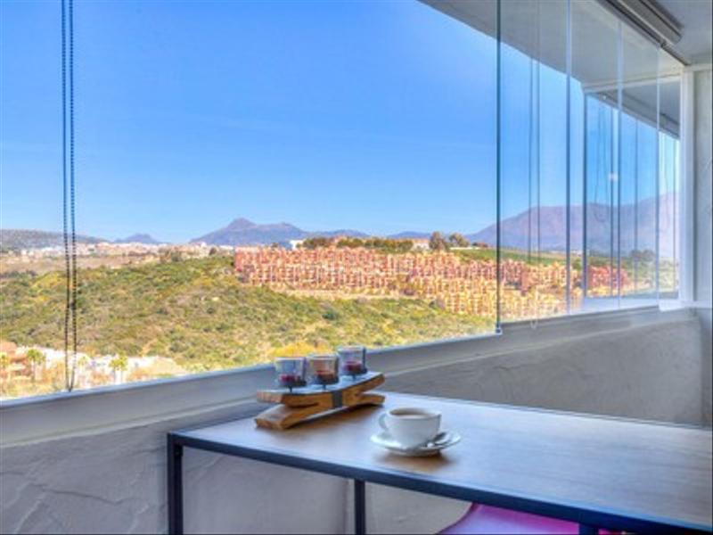 Foto df98147c-6b3e-43b5-9250-626973417daf. Apartamento hermoso piso con gran terraza en Manilva pueblo Manilva
