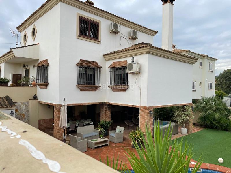 Foto ae5812c1-c185-48f4-9d08-da2cc1a090ae. Xalet amb xemeneia aparcament piscina a Los Pinos Algeciras