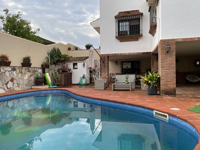 Foto fe21acb1-81d9-41bd-a4c8-a77fae68ca22. Xalet amb xemeneia aparcament piscina a Los Pinos Algeciras