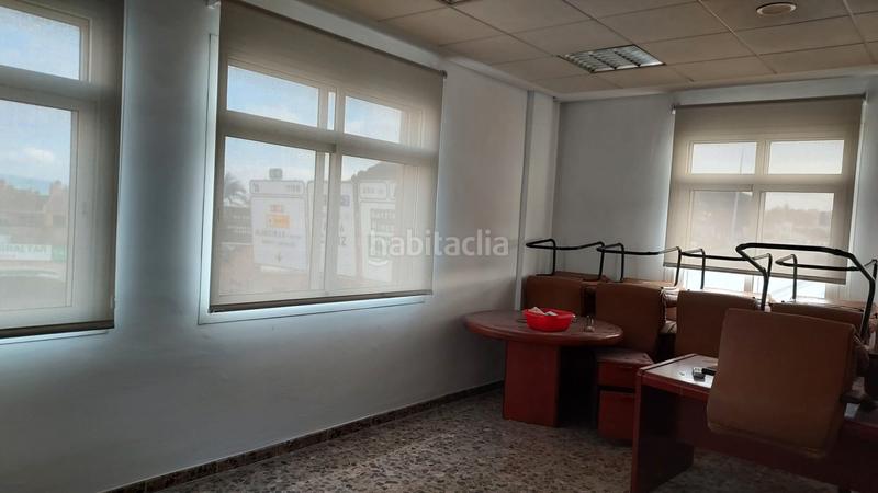 Foto 822c1ec8-15a9-42b0-a10a-fd93dc30bf08. Rent office space in Los Pinos Algeciras