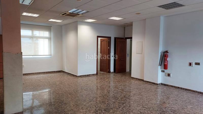 Foto 9d1e4e92-cc70-4516-932c-531131887497. Rent office space in Los Pinos Algeciras