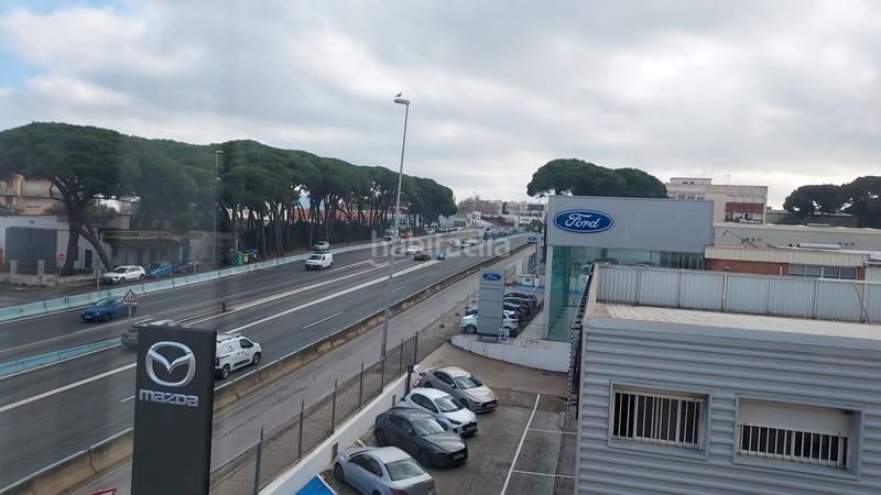 Foto b9599d16-81bb-458a-9589-56a3e01bda9c. Affitto ufficio in Los Pinos Algeciras