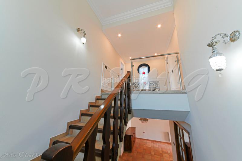 Foto b9423f9e-ada4-4d4a-9b29-21066424d275. Chalet mit heizung parking pool in Los Pinos Algeciras