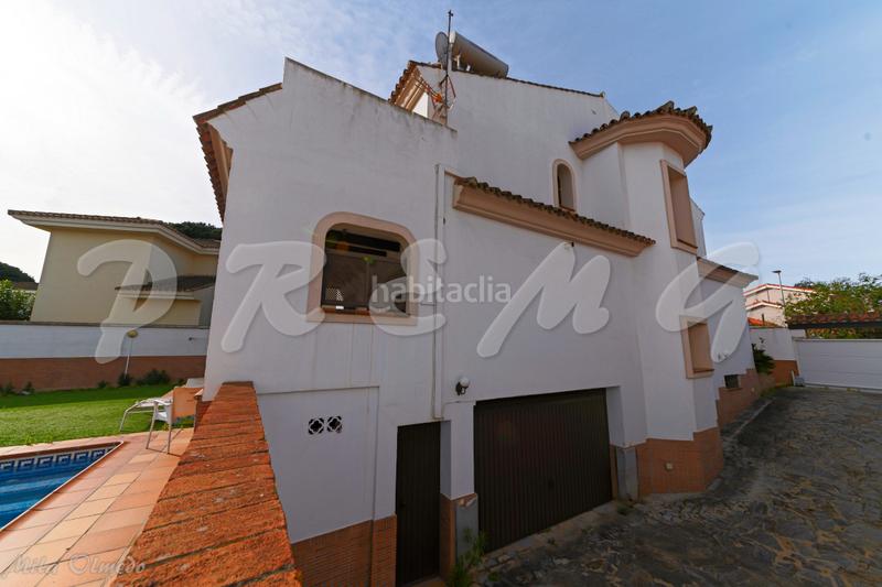 Foto e94a9e20-e825-4650-9ad8-8a77b45cc194. Chalet mit heizung parking pool in Los Pinos Algeciras