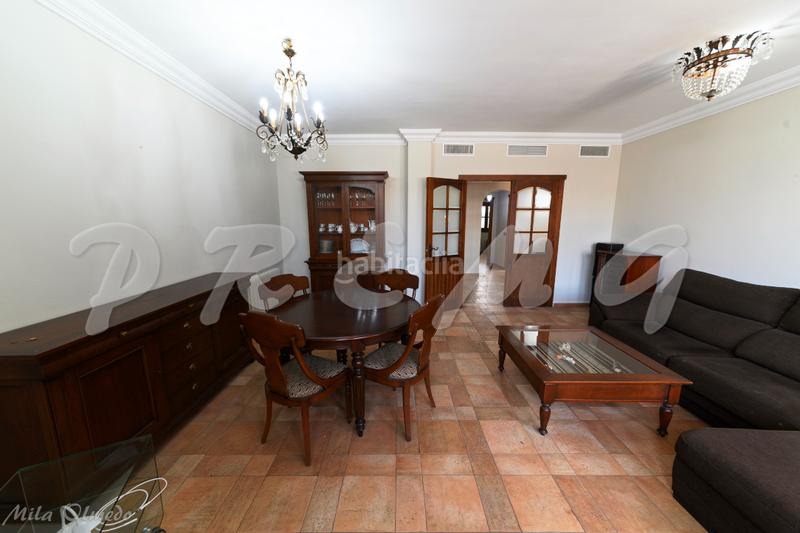 Foto cf432d88-73a1-427e-91d9-f78656d3a488. Chalet with heating parking pool in Los Pinos Algeciras