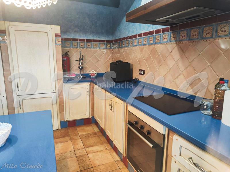 Foto 3cd5730a-baae-44c9-b710-88c6dbd6816a. Chalet avec chauffage parking piscine dans Los Pinos Algeciras